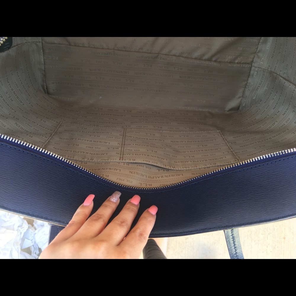 SOLD Ralph Lauren Lowell Classic Navy Tote Bag - Picture 4 of 6